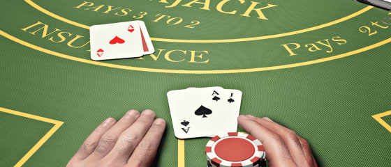 Poznejte rozdíl: Blackjack versus poker!